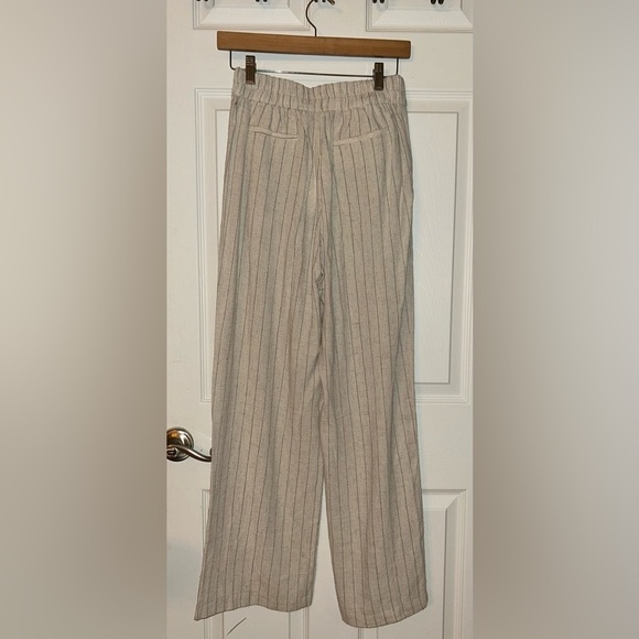 Monteau Linen Blend Pinstripe Vest and Pant set Outfit Size Medium NWT - Picture 2 of 5